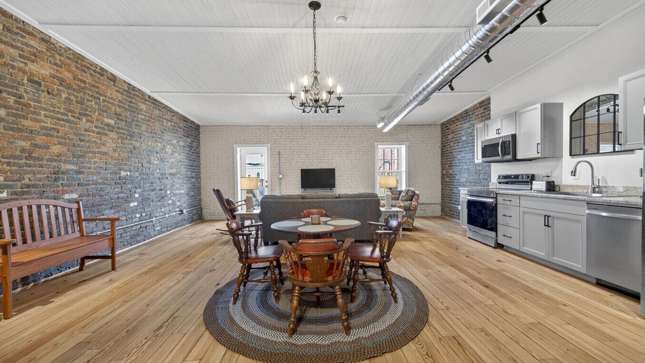 Photo of Livingroom in Fayetteville