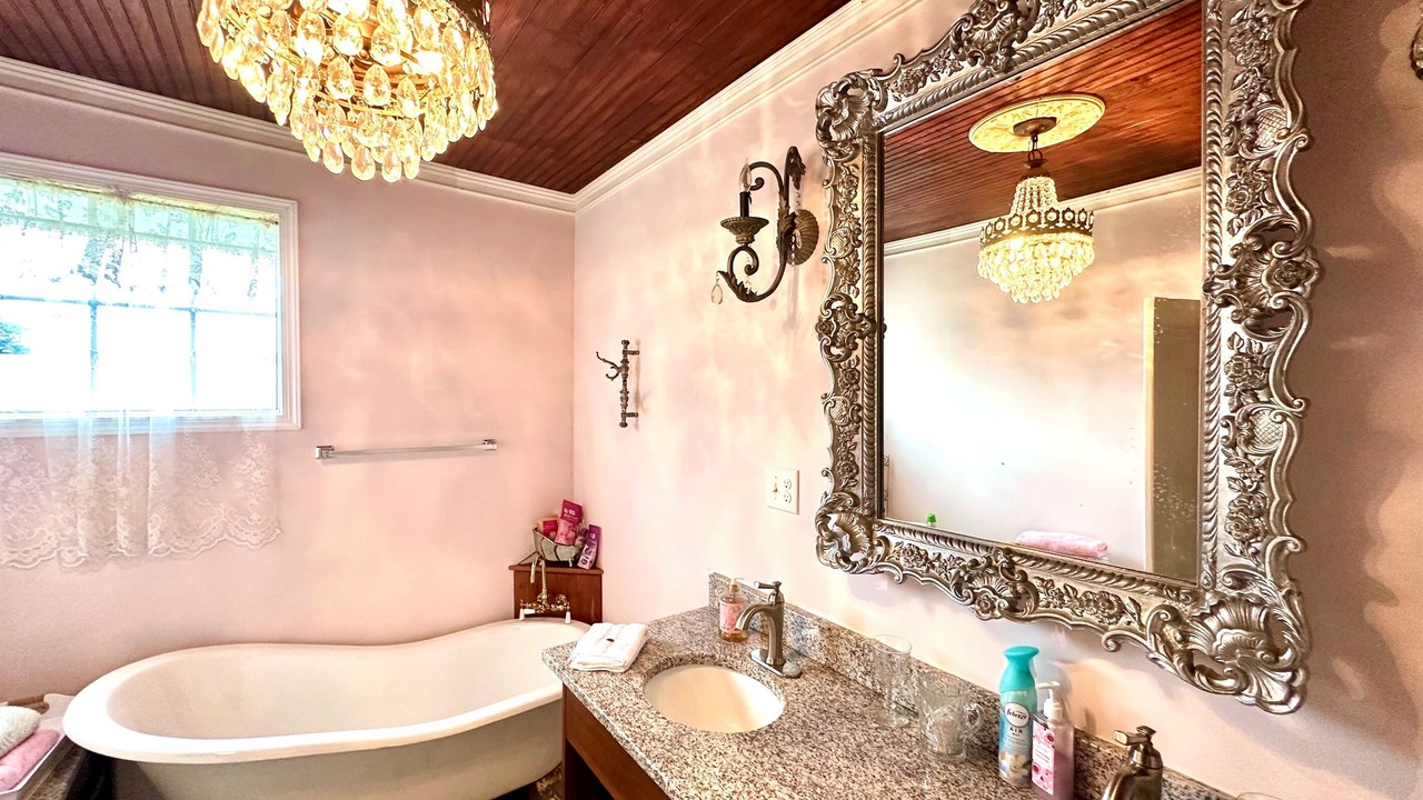 Photo of Bathroom in Tracy City