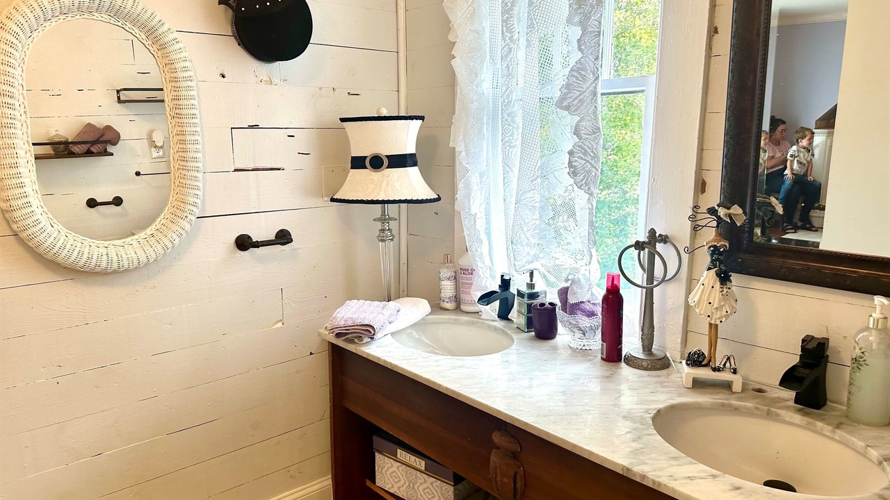 Photo of Bathroom in Tracy City