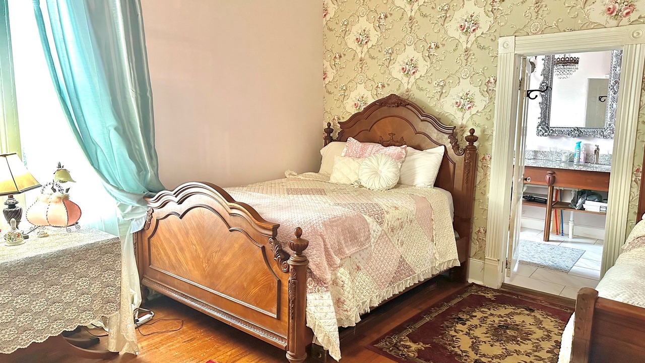 Photo of Bedroom in Tracy City