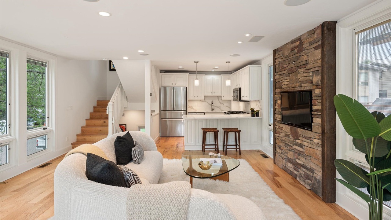 Photo of Livingroom in West End