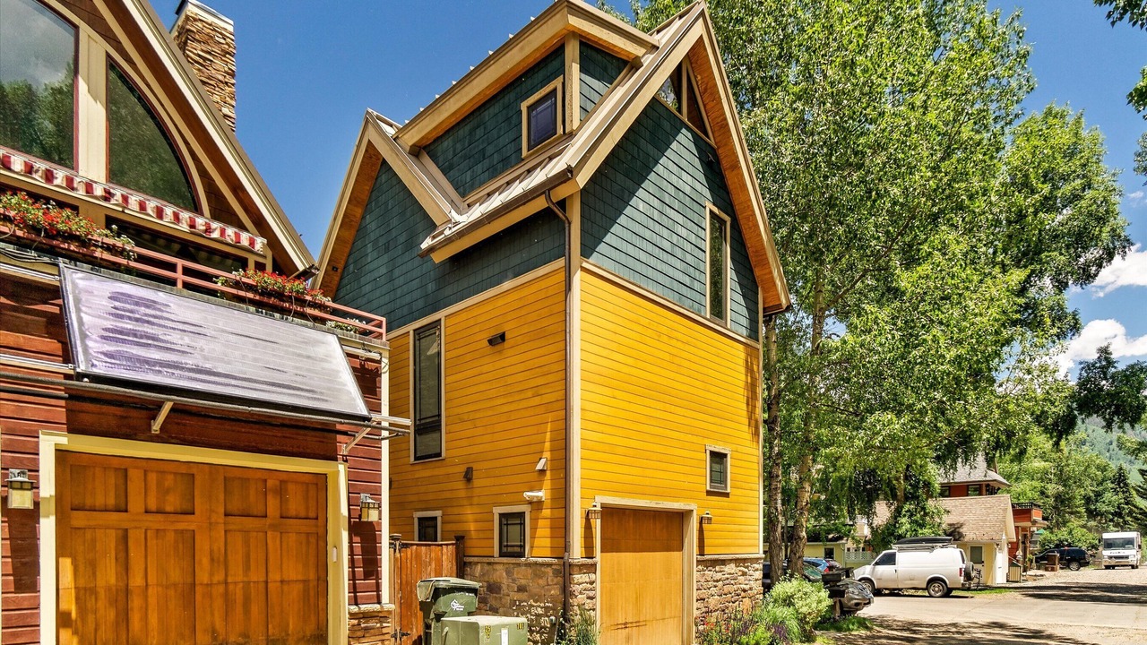 Photo of Outdoor in West End