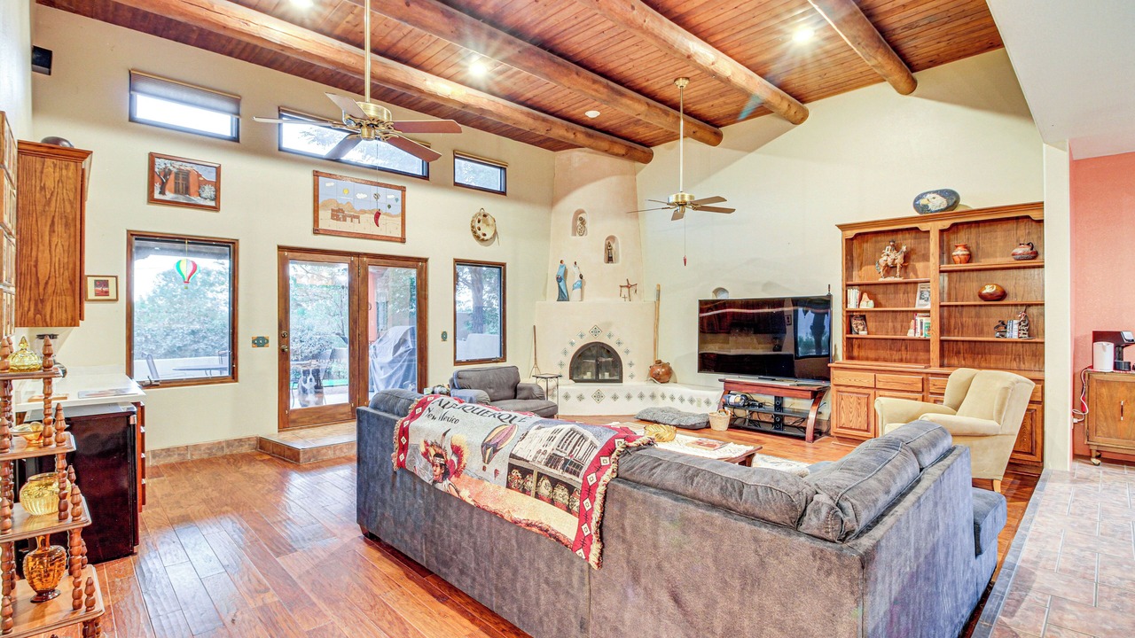 Photo of Livingroom in Rio Rancho
