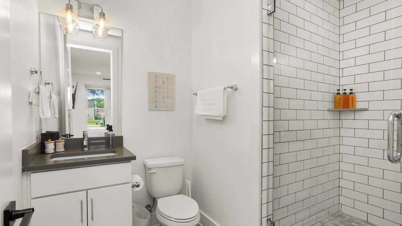 Photo of Bathroom in Eighth Avenue