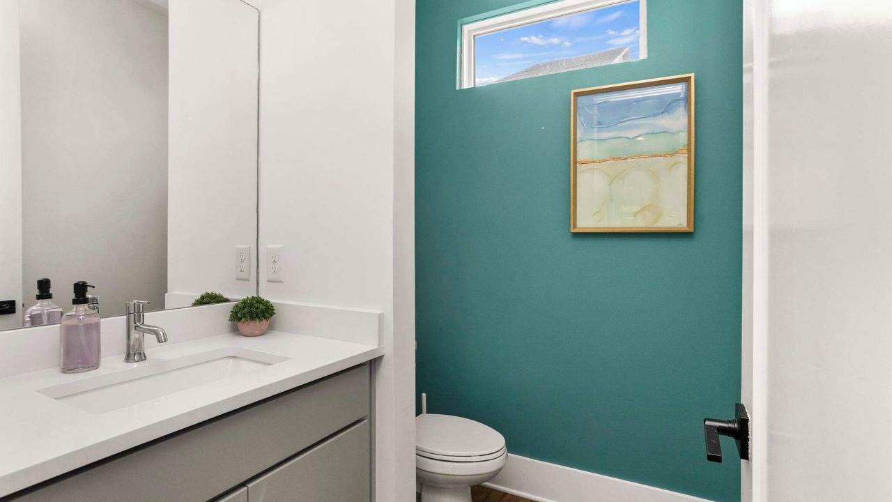 Photo of Bathroom in Eighth Avenue