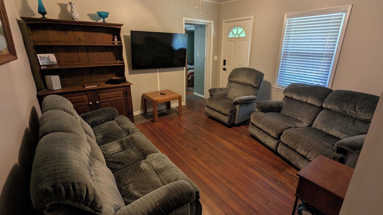 Photo of Livingroom in Hemphill