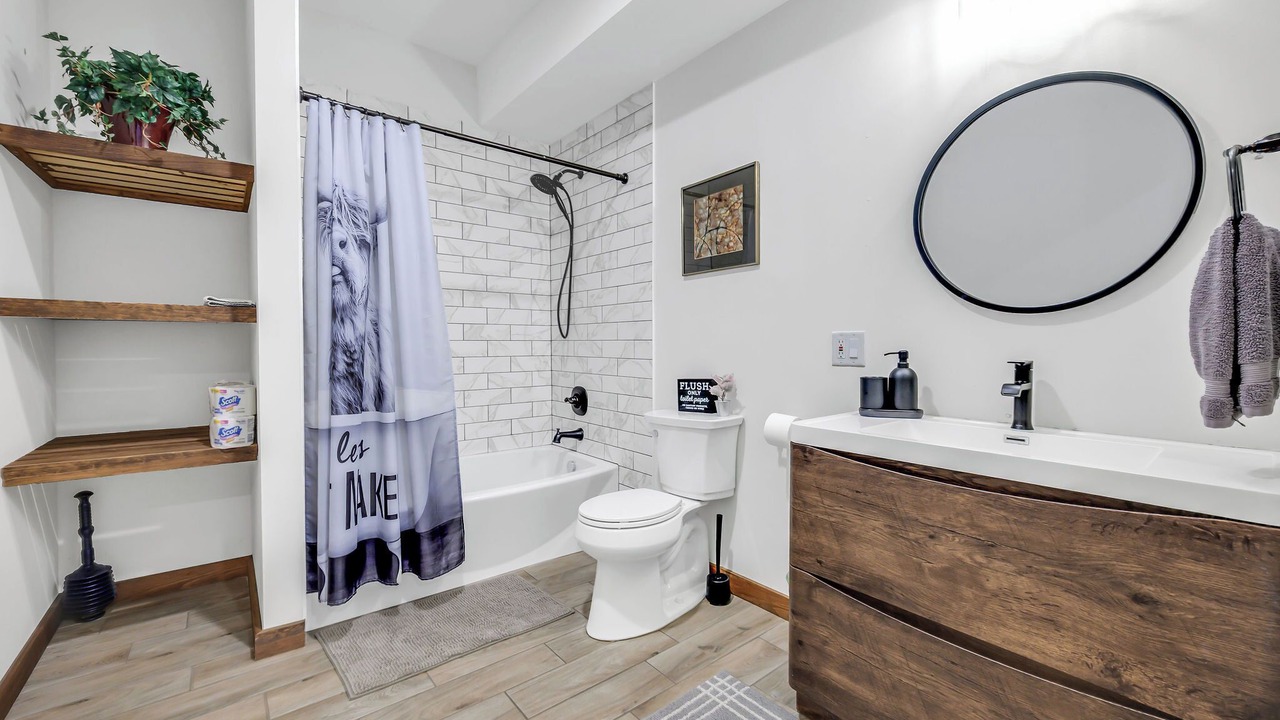 Photo of Bathroom in Hunter