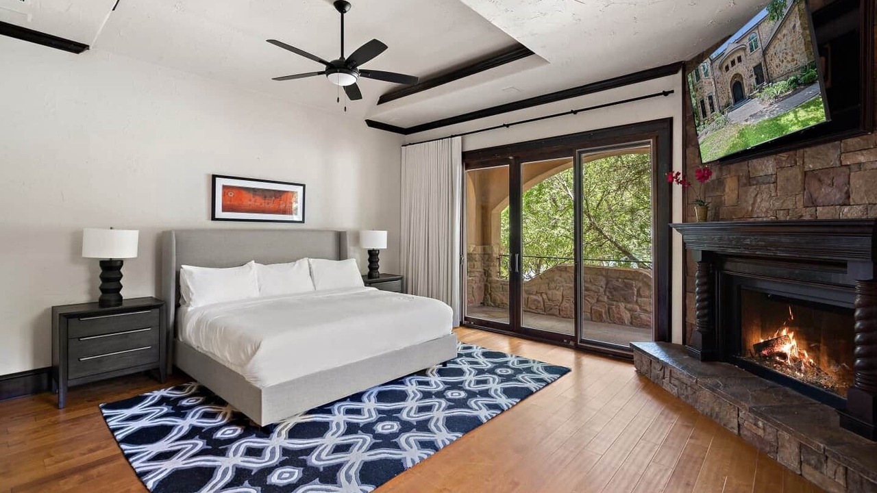 Photo of Bedroom in Manana West
