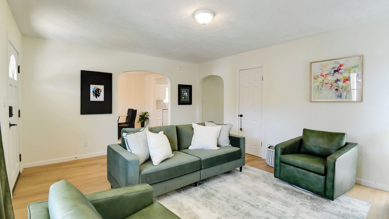 Photo of Bedroom in Huntington