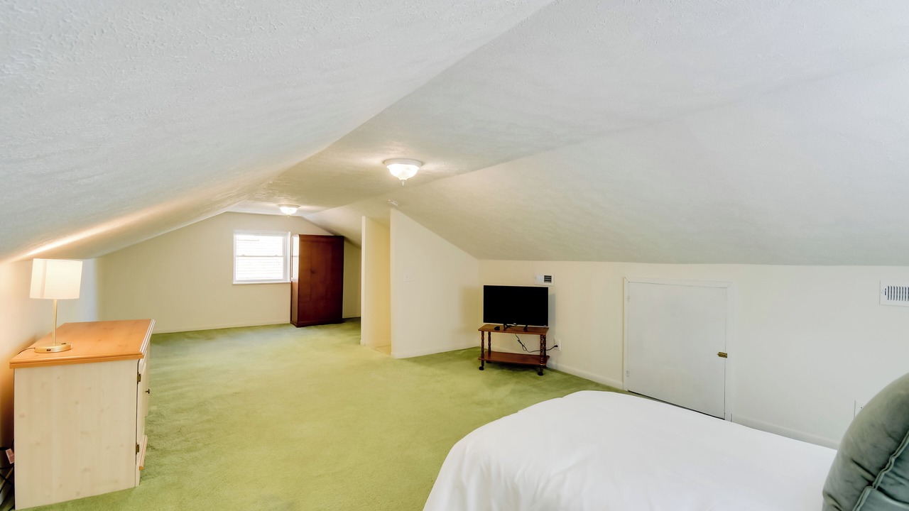 Photo of Bedroom in Huntington