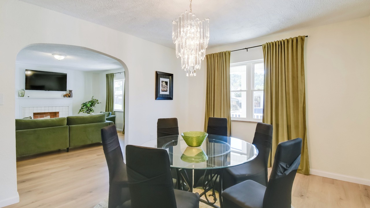 Photo of Bedroom in Huntington