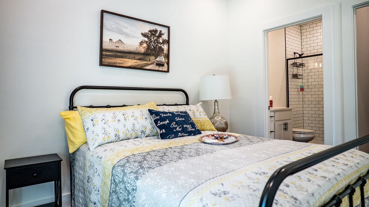 Photo of Bedroom in Burleson
