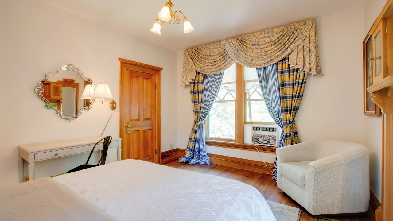 Photo of Bedroom in Cheesman Park