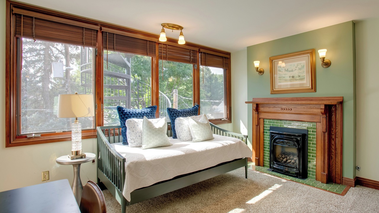 Photo of Bedroom in Cheesman Park