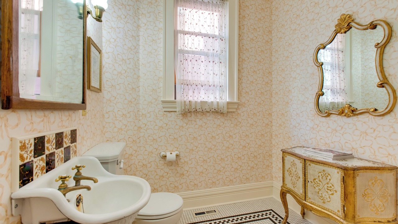 Photo of Bathroom in Cheesman Park