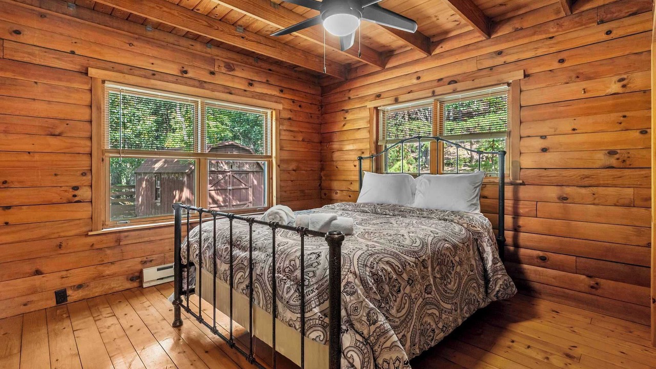 Photo of Bedroom in Baker