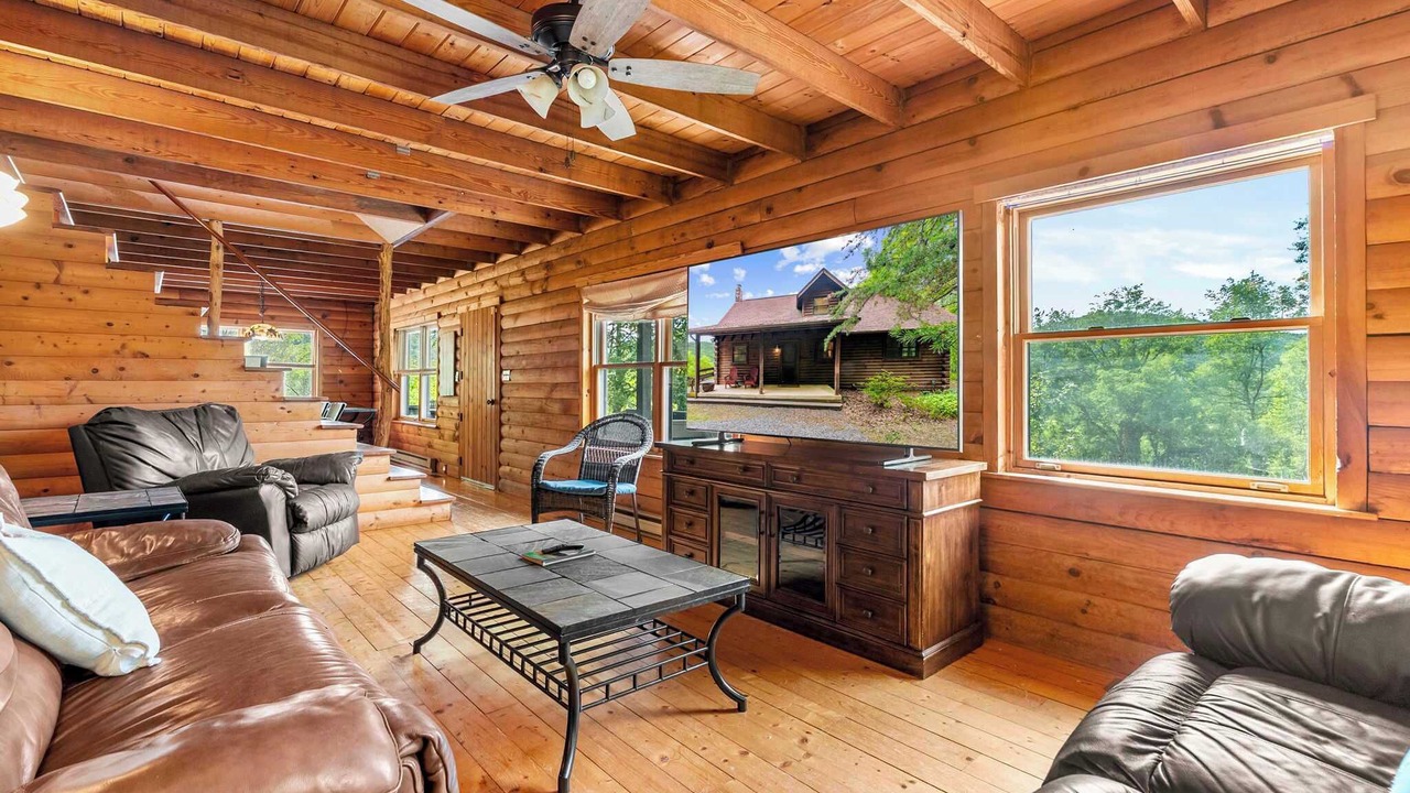 Photo of Livingroom in Baker