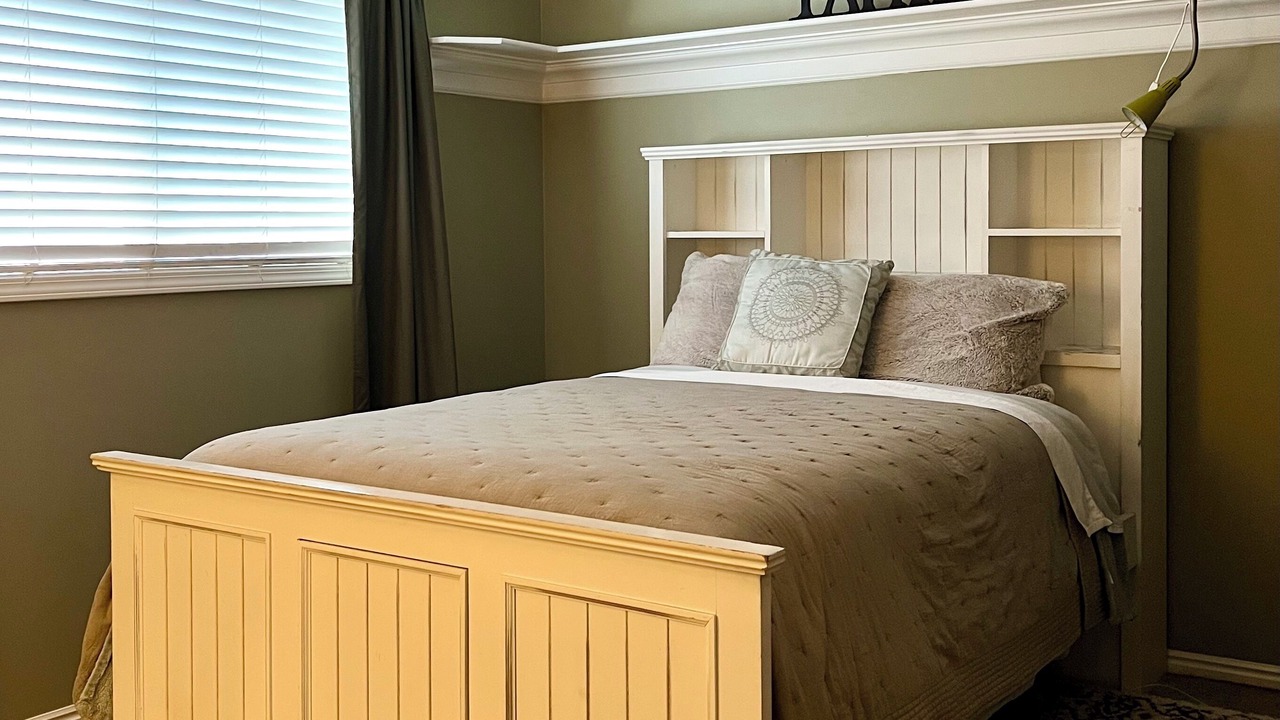 Photo of Bedroom in West Bountiful