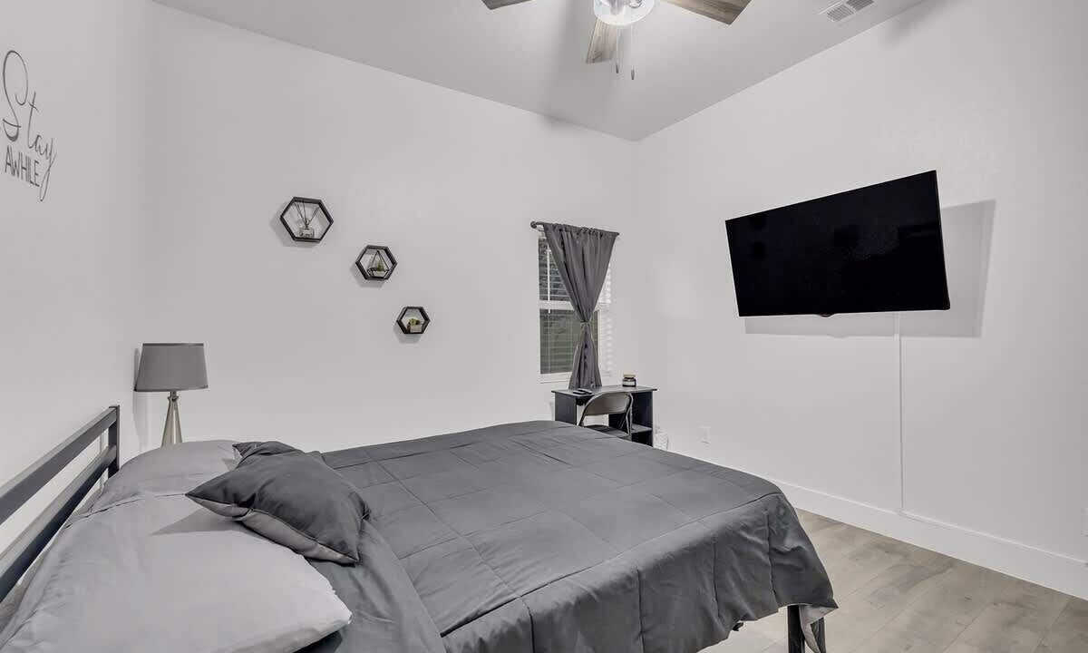 Photo of Bedroom in Spring Branch