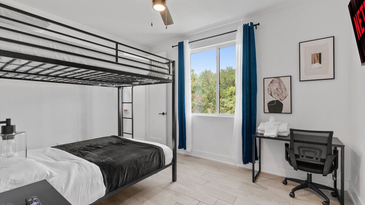 Photo of Bedroom in MLK