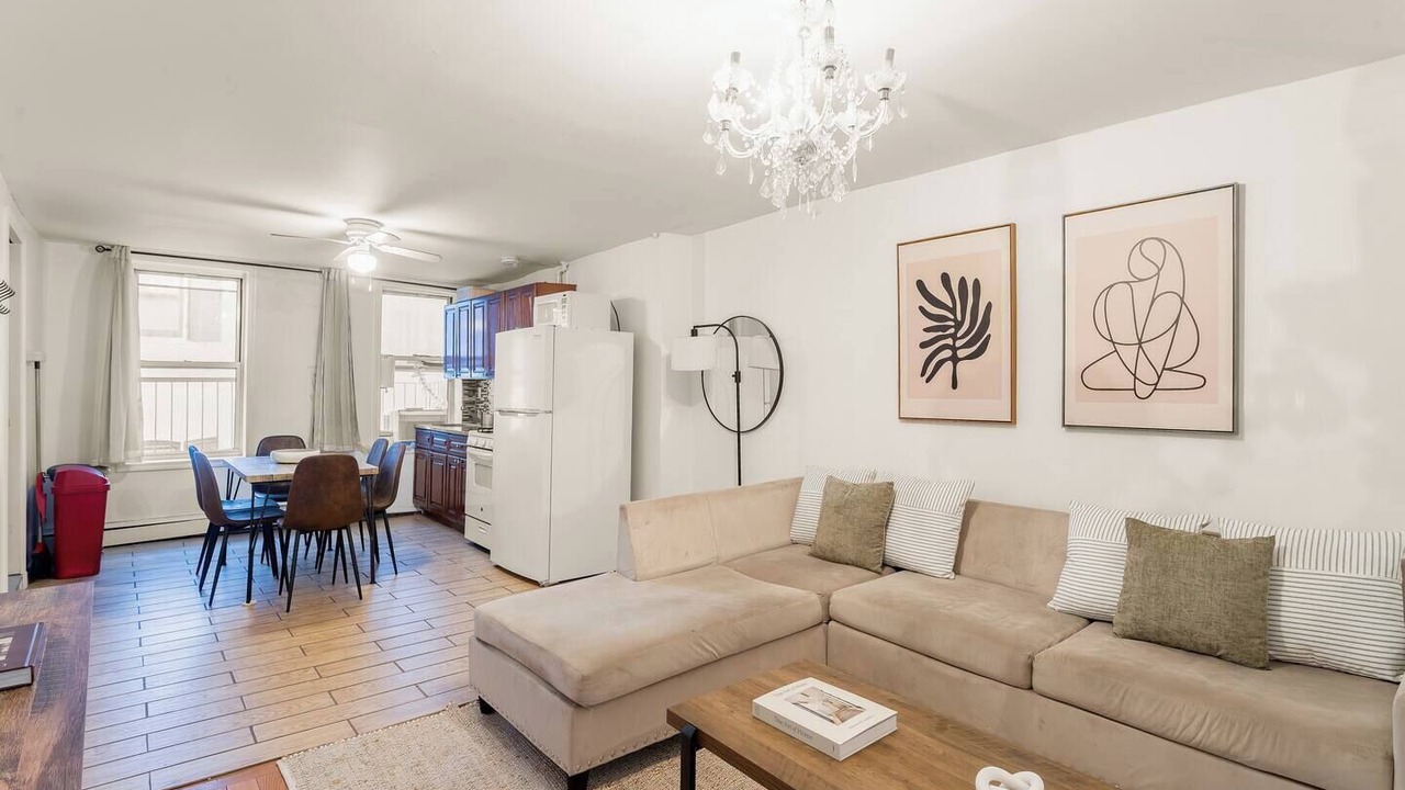 Photo of Livingroom in Rose Hill