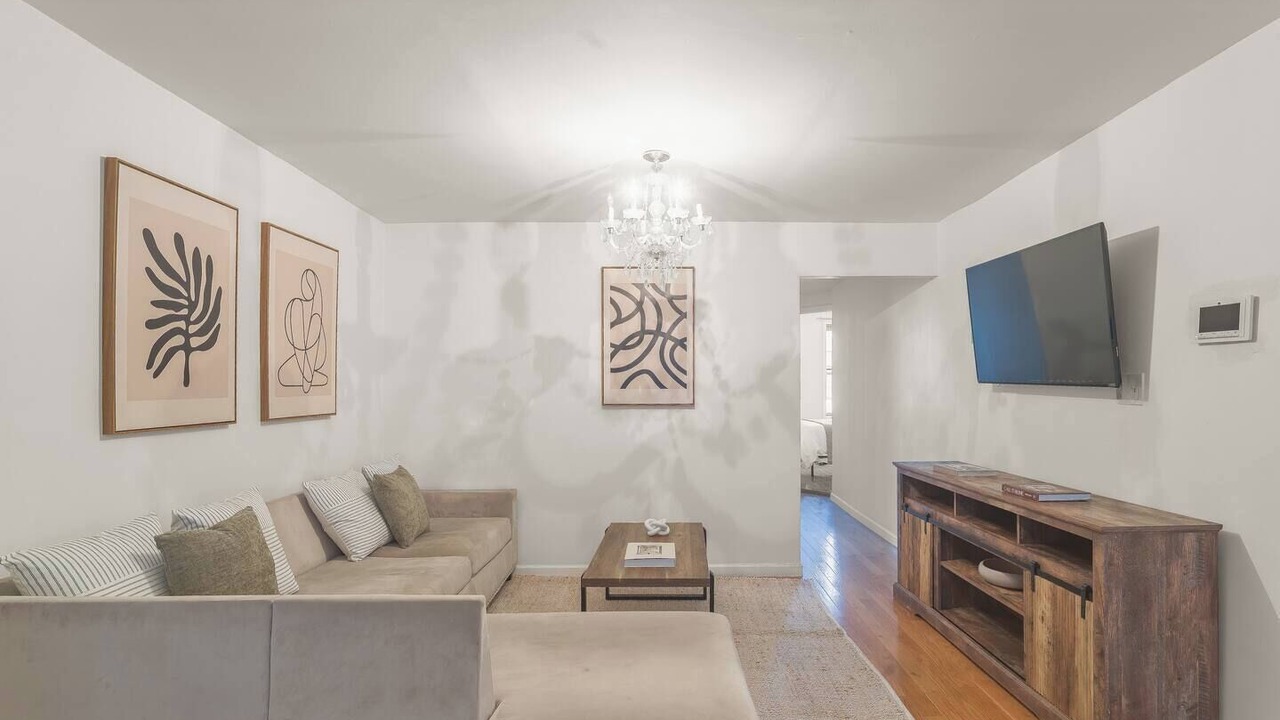 Photo of Livingroom in Rose Hill