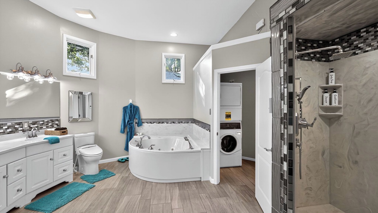 Photo of Bathroom in Niles