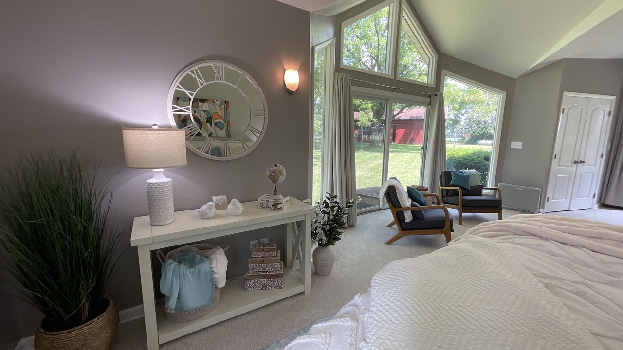 Photo of Bedroom in Niles