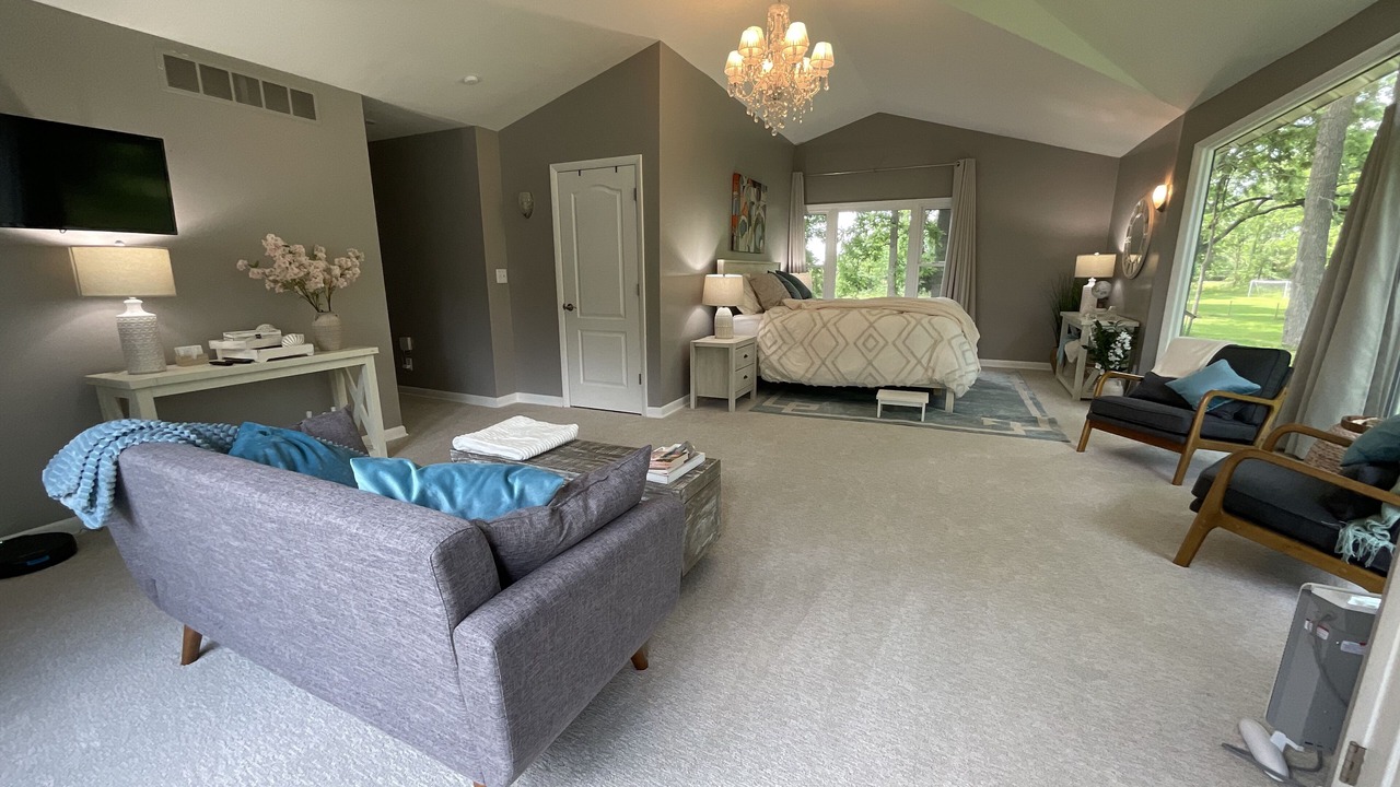 Photo of Bedroom in Niles