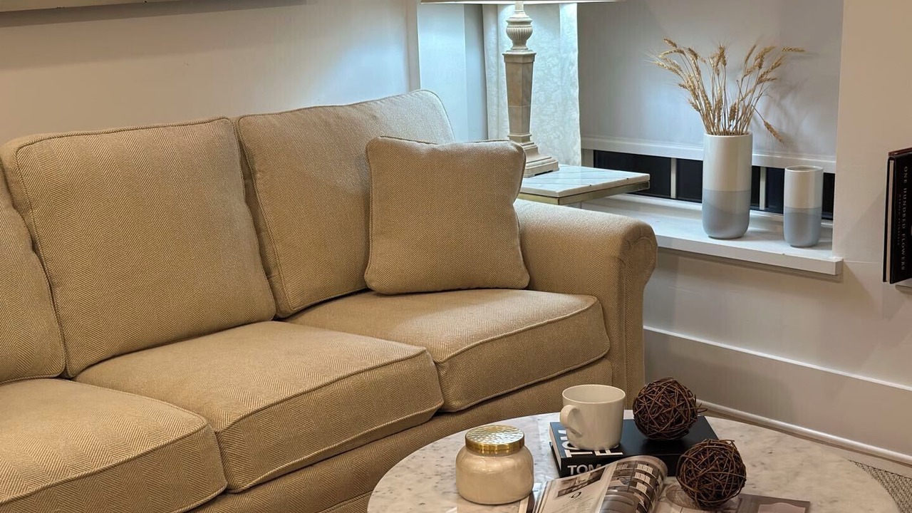 Photo of Livingroom in Fox Point