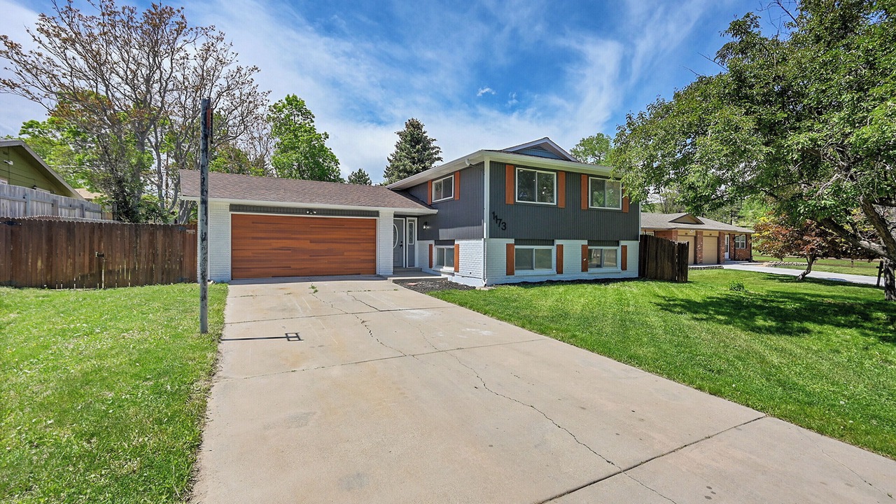Photo of Outdoor in Applewood West
