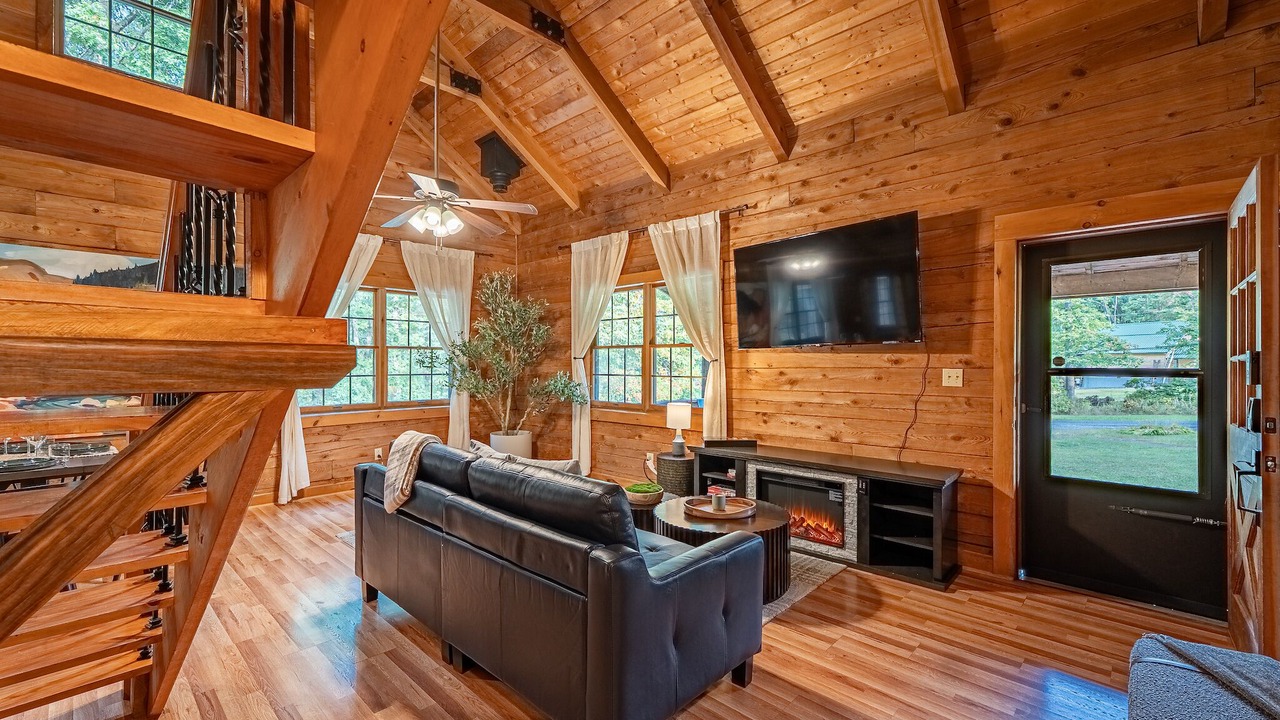 Photo of Livingroom in Hico