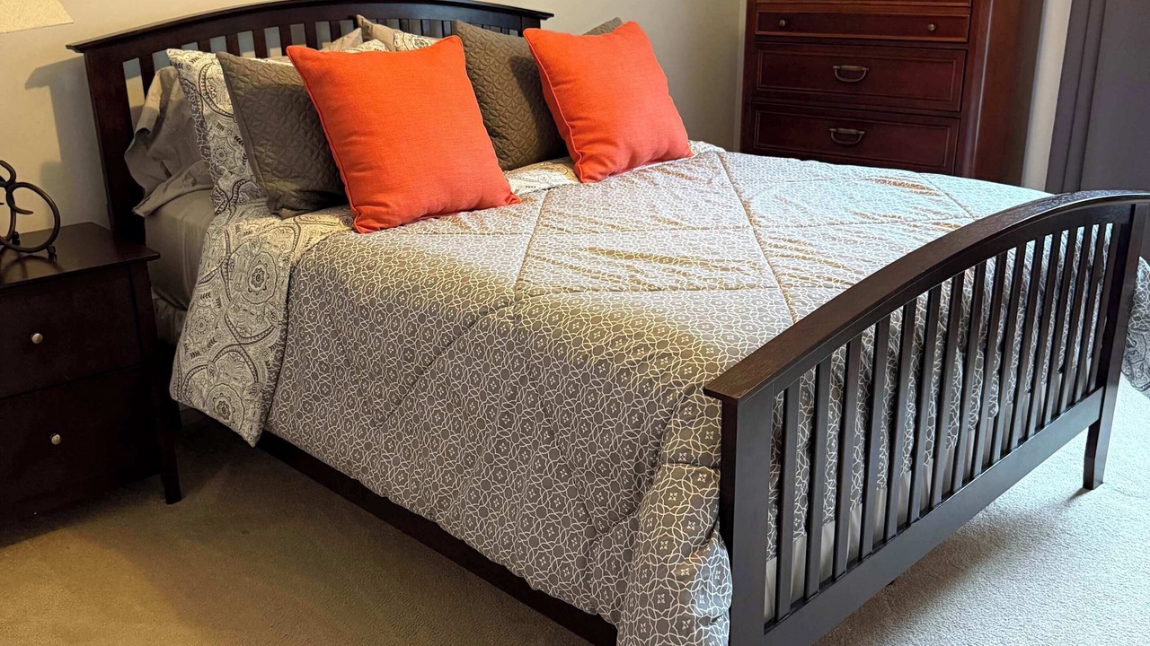 Photo of Bedroom in South Haven