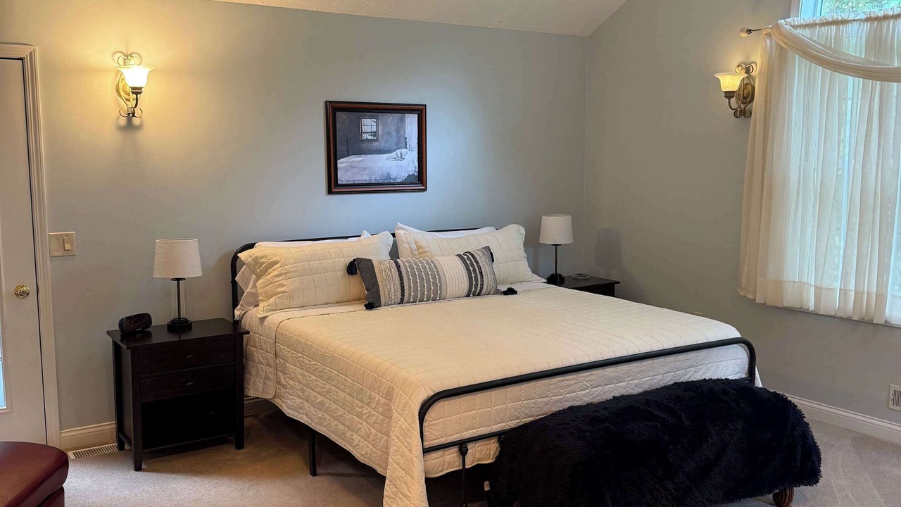 Photo of Bedroom in South Haven