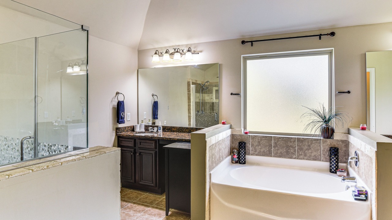 Photo of Bathroom in Cameron