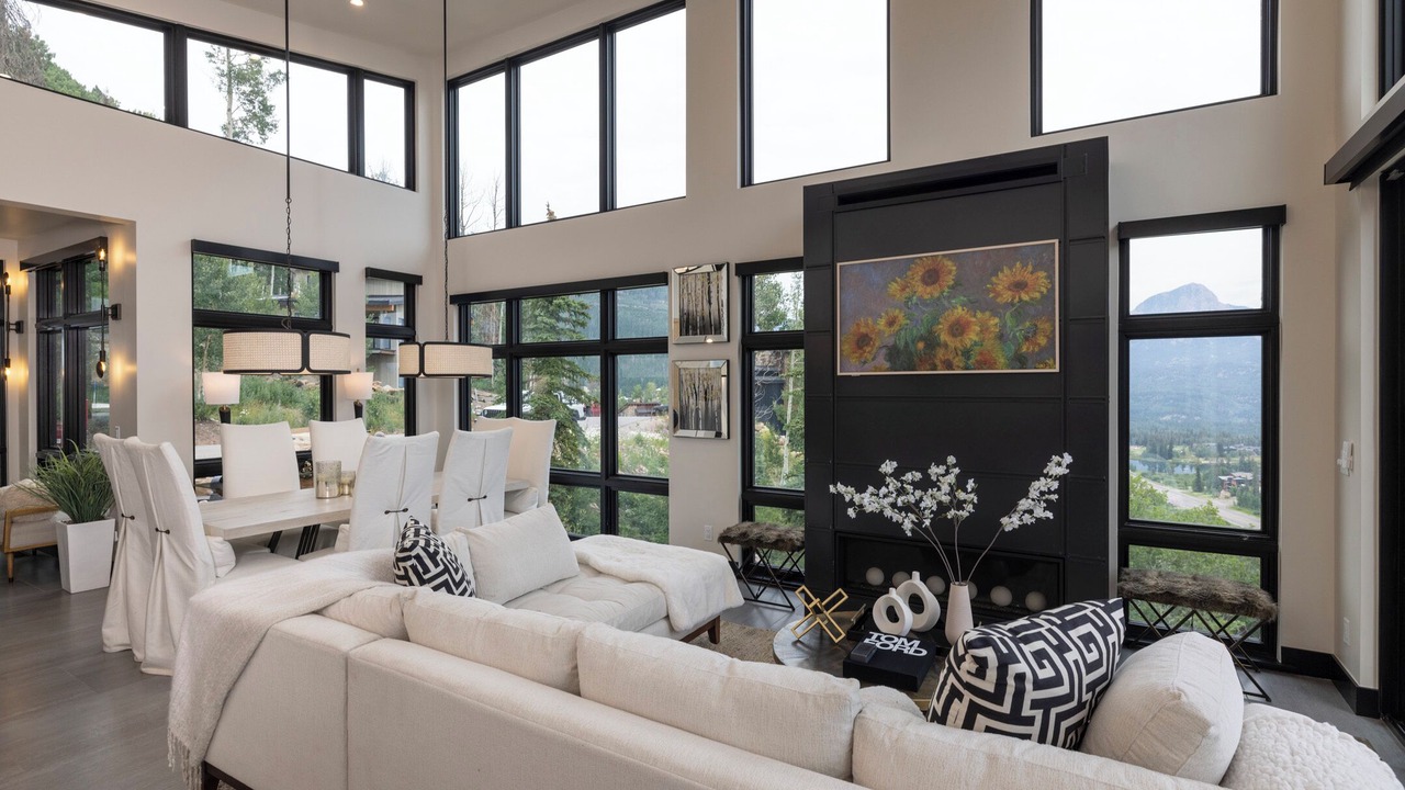 Photo of Livingroom in Purgatory
