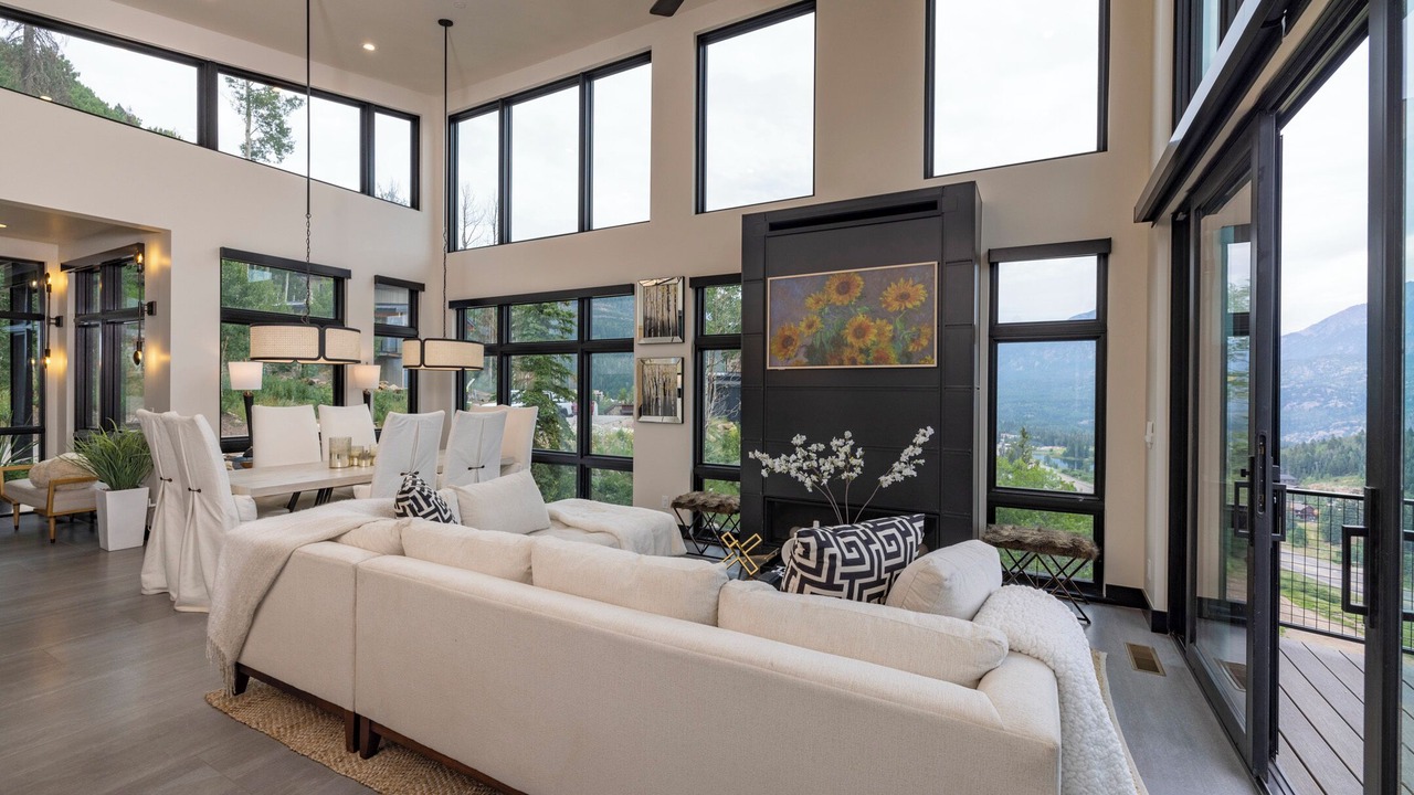 Photo of Livingroom in Purgatory