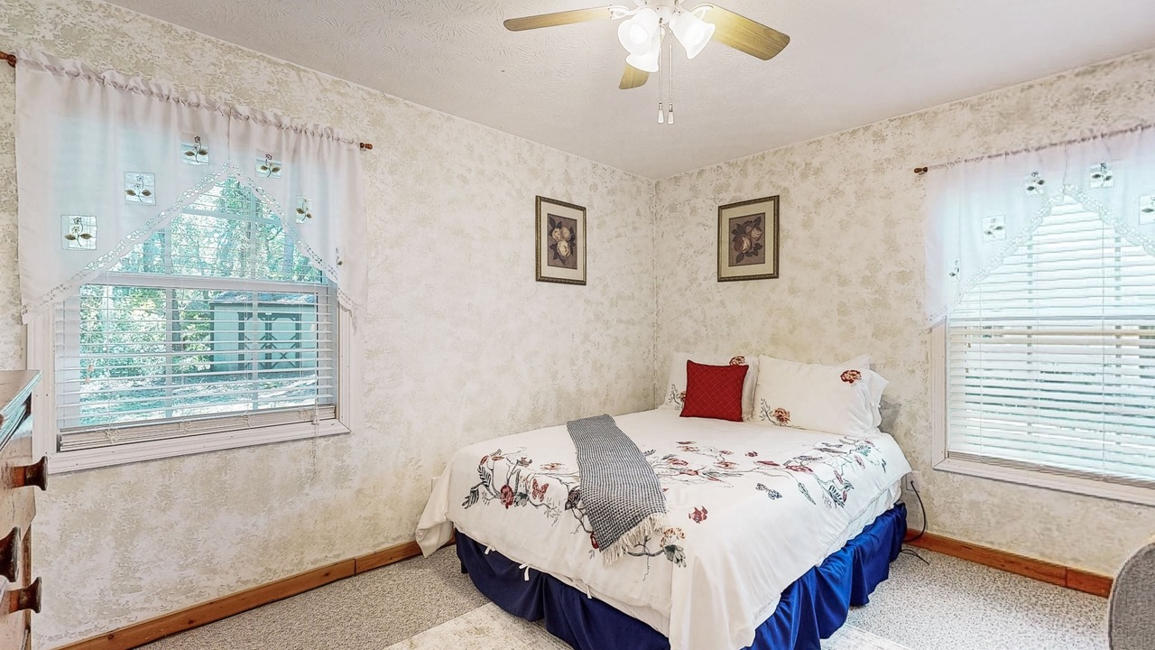 Photo of Bedroom in Amelia City
