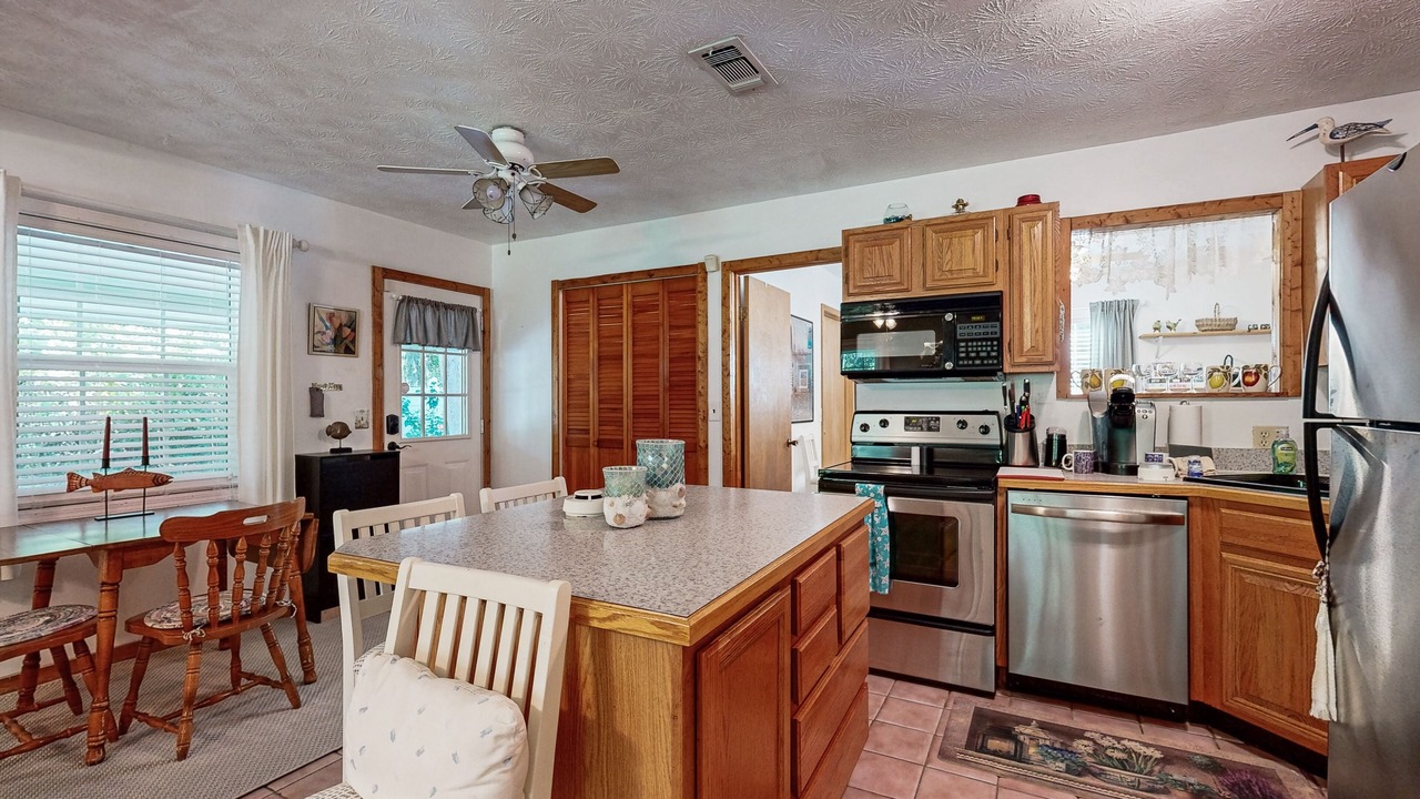 Photo of Kitchen in Amelia City
