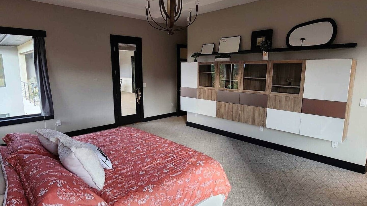 Photo of Bedroom in Larkspur