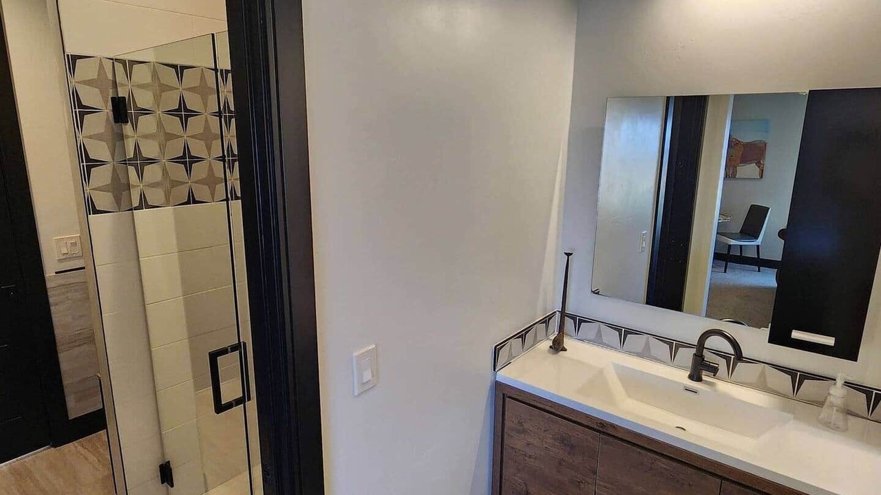 Photo of Bathroom in Larkspur