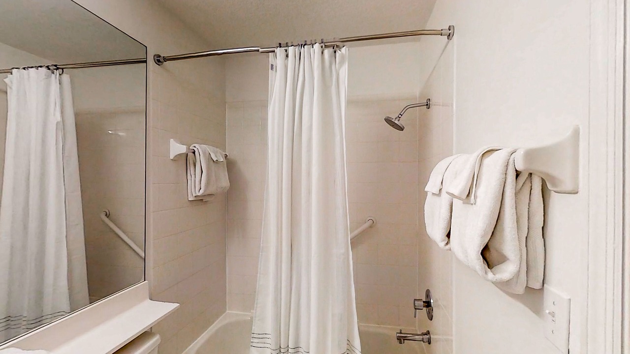 Photo of Bathroom in Amelia City