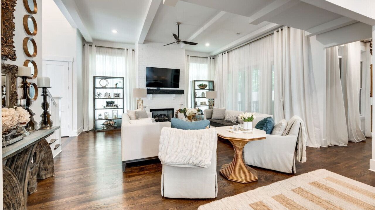 Photo of Livingroom in Green Hills
