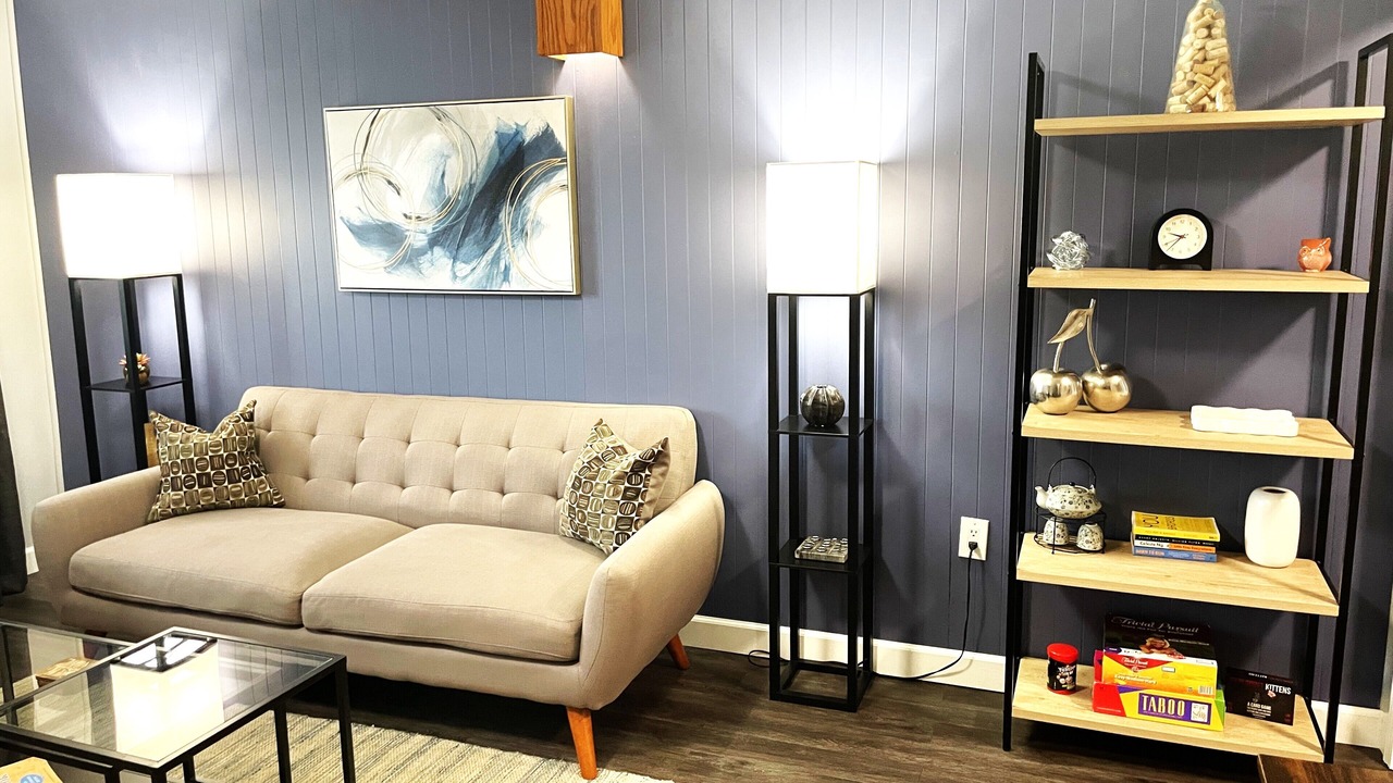 Photo of Livingroom in Woodland in Waverly