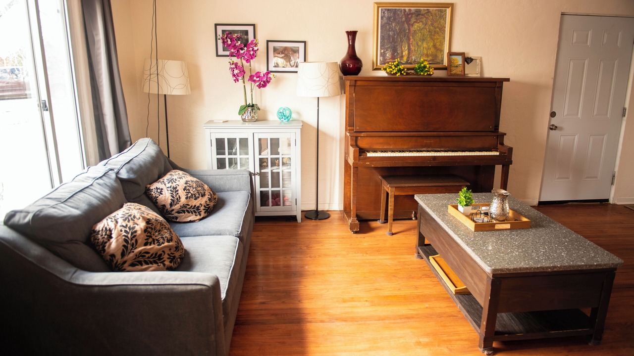 Photo of Livingroom in Nob Hill