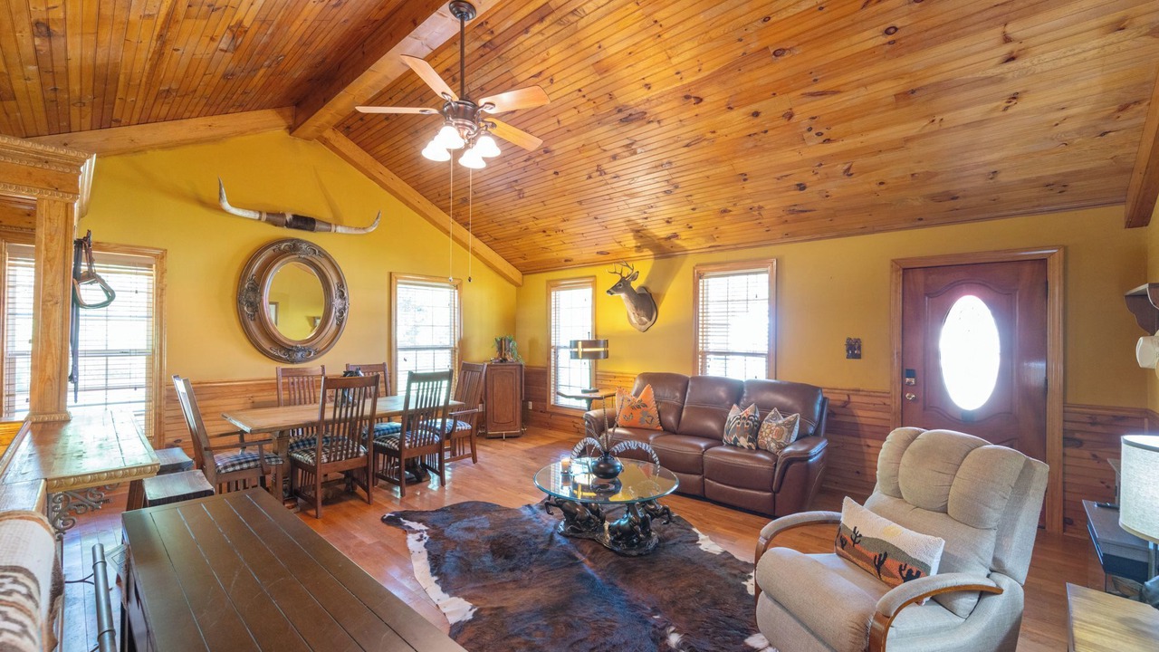 Photo of Bedroom in Idlewild
