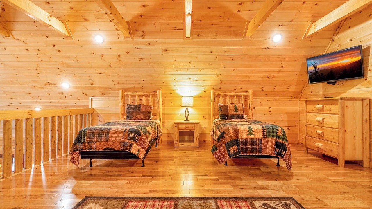 Photo of Bedroom in White Oak Lodge