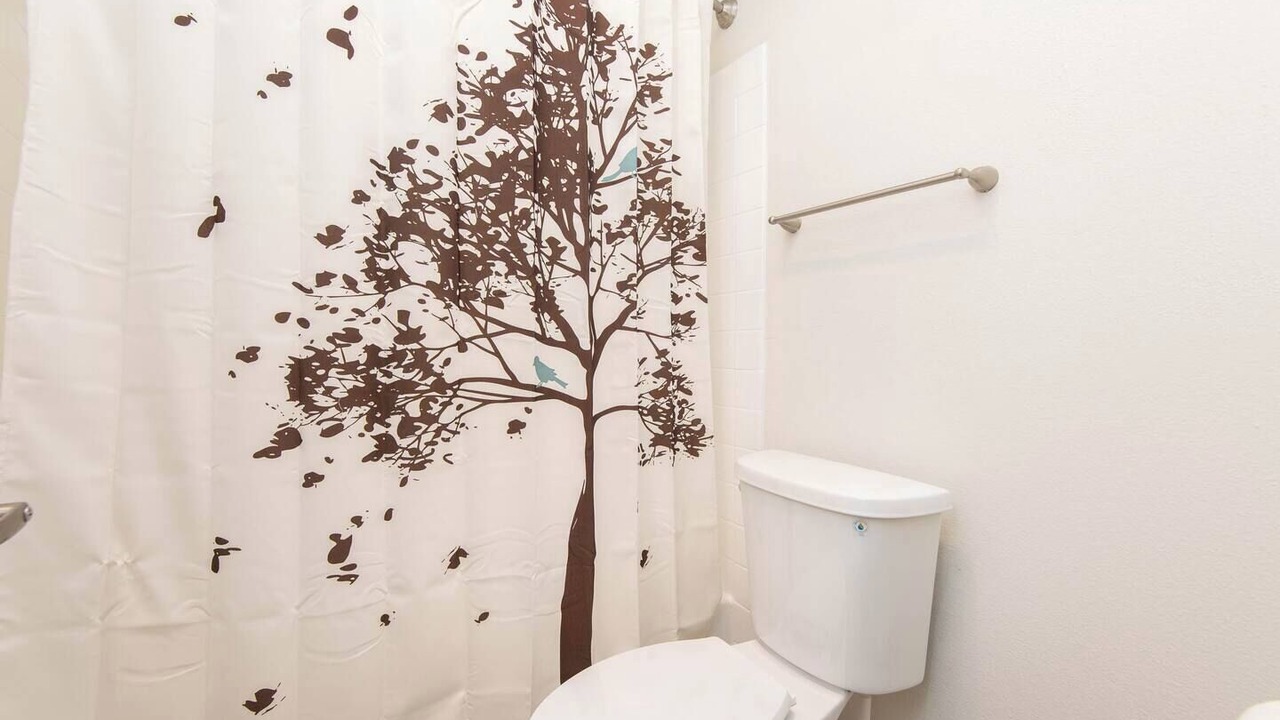 Photo of Bathroom in Little Armenia