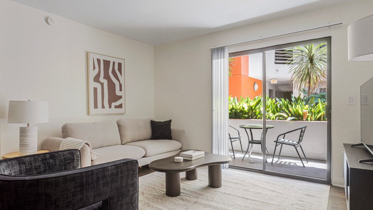 Photo of Livingroom in Studio City
