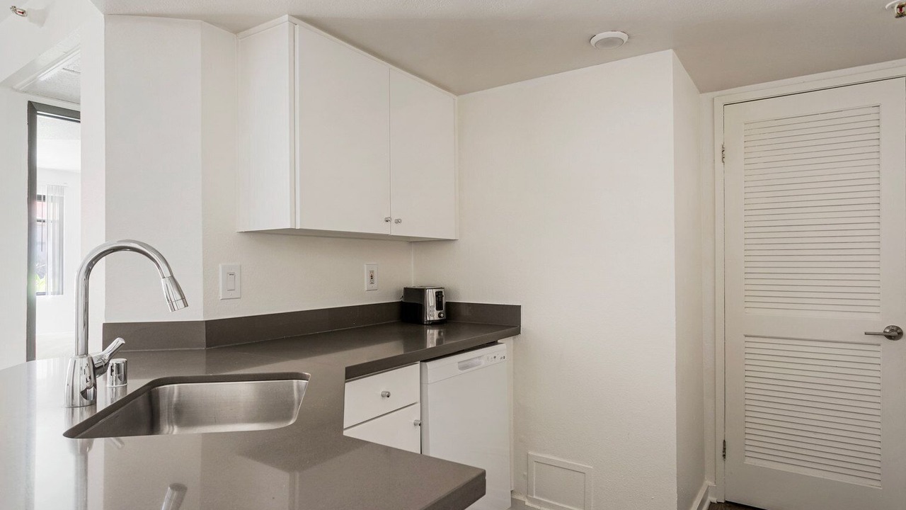 Photo of Kitchen in Studio City